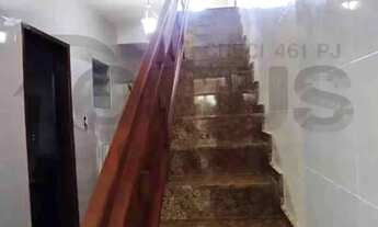 Imagem 4: Casa no Centro com Suítes Amplas, Quintal e Varanda Financiamento Disponível