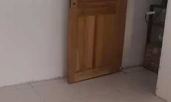 Imagem: Aluga 2 cômodos grandes e lavanderia