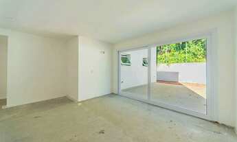 Imagem 4: Apartamento GARDEN, com 215 m² privativos, 3 dormitórios sendo 1 suítes, no bairro Menino