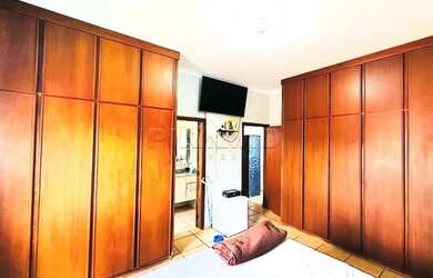 Imagem 3: Sobrado padrão com 265,95m², bairro Jardim Califórnia, Zona Sul de Ribeirão Preto/SP