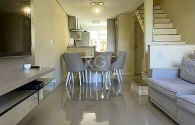 Imagem 2: Sobrado para Venda - 132.69m², 2 dormitórios, sendo 1 suites, 1 vaga - Hípica