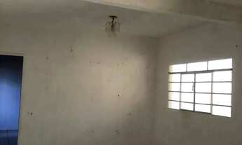 Imagem: Casa com 2 quartos e 2 banheiros