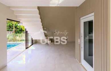 Imagem 4: Sobrado de Alto Padrão à Venda no Portal do Sol Green Vista para o Campo de Golfe