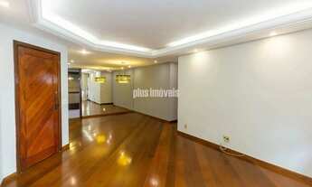 Imagem 3: Apartamento amplo e elegante em Moema ? 4 dormitórios, 1 suíte e 2 vagas de garagem