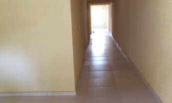 Imagem 2: Aluga-se casa com 2 dormitórios , garagem , excelente localização , toda reformada