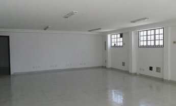 Imagem 6: Belíssimo prédio em Capim macio