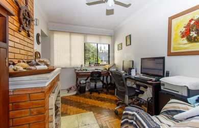 Imagem 7: PORTO ALEGRE - Casa Padrão - Auxiliadora