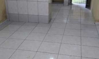 Imagem 2: Alugo casa por um ótimo preço. Tel. Zap