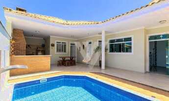 Imagem: Casa de condomínio térrea para venda possui