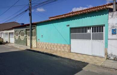 Imagem 3: Casa para venda tem 125 metros quadrados com 3 quartos em Jardim Roriz - Brasília - DF