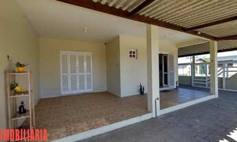 Imagem 6: Ótima casa geminada de esquina a poucos metros do mar ! REF: M 1012