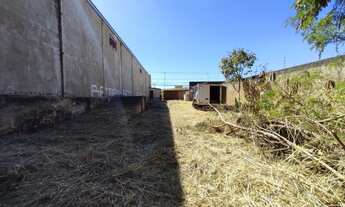 Imagem 5: Alugo Lote de 720 Metros com um Galpão