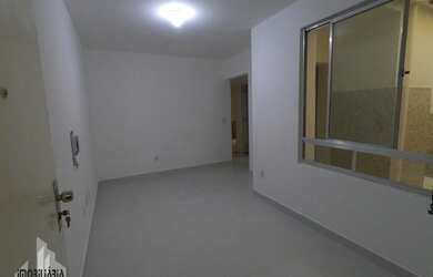 Imagem 2: Apartamento com 2 Dormitorio(s) localizado(a) no bairro Jardim São Pedro em Porto Alegre