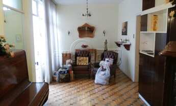 Imagem 2: Casa para venda possui 210 metros quadrados com 4 quartos em Jardim São Pedro - Porto Aleg