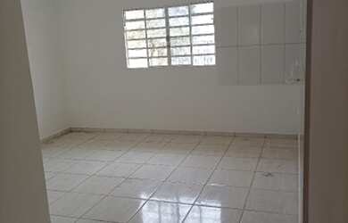 Imagem 5: Vendo terreno com casa em Alvenaria