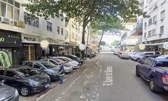 Imagem 2: Apartamento para venda tem 75 metros quadrados com 2 quartos em Copacabana - Rio de Janeir