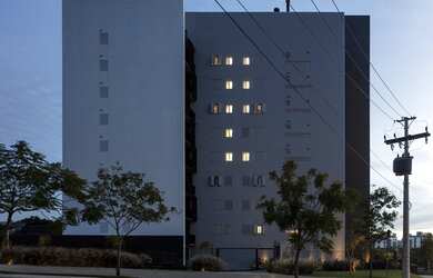 Imagem 4: PORTO ALEGRE - Apartamento Padrão - Jardim Europa