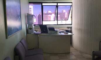 Imagem 2: Sala no Itaigara para venda ou aluguel. 45 m². Garagem