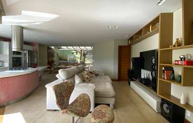 Imagem 3: Casa de condomínio para venda com 274 metros quadrados com 4 quartos