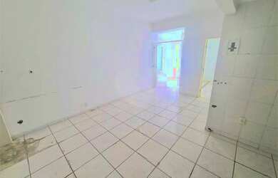 Imagem 2: Apartamento para venda tem 39 metros quadrados com 1 quarto em Copacabana - Rio de Janeiro