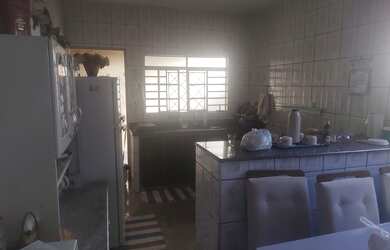 Imagem 5: Casa para venda tem 180 metros quadrados com 2 quartos em Cerrado - Patos de Minas - MG