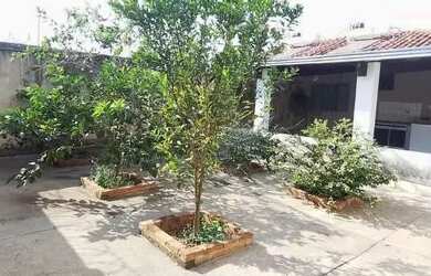 Imagem 4: Casa para Venda em Uberlândia, Shopping Park, 3 dormitórios, 1 banheiro, 1 vaga