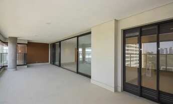 Imagem 6: Apartamento para aluguel possui 230 metros quadrados com 3 quartos em Jardim Leonor - São