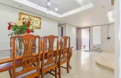 Imagem 3: Casa a venda na Vila Curuca em Santo André com 3 quartos e documentação