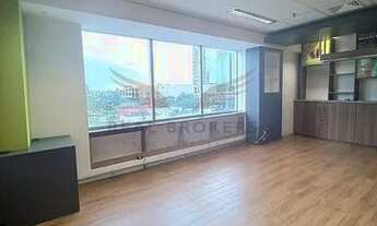 Imagem 6: Sala comercial c/ armários p/ locação em Alphaville com infraestrutura pronta para ocupaçã