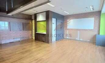 Imagem 4: Sala comercial c/ armários p/ locação em Alphaville com infraestrutura pronta para ocupaçã