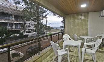 Imagem 2: Grande 3 quartos com Varanda e vista lateral para o mar - Posto 10 (Recreio dos Bandeirant