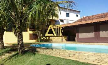 Imagem 4: VENDA! Ampla casa com área total de 960m2, sendo 850m2 de área construída, com piscina, s