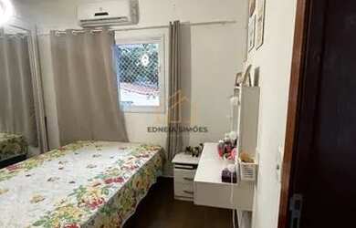 Imagem 3: Casa de condomínio sobrado para venda tem 350 metros quadrados com 4 quartos