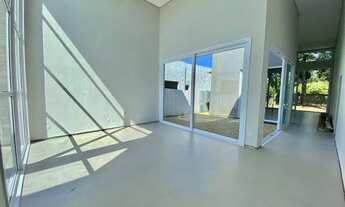 Imagem 5: Casa de condomínio para venda com 207 metros quadrados com 4 quartos