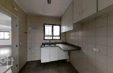 Imagem 6: Apartamento à venda em Vila Andrade com 200 m², 3 quartos, 2 suítes, 3 vagas