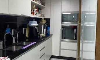 Imagem 6: Apartamento para venda tem 240 metros quadrados com 4 quartos