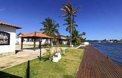 Imagem 5: Casa para Venda em Cabo Frio, Pero, 6 dormitórios, 4 suítes, 8 banheiros, 8 vagas
