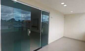 Imagem 2: ALUGO BELÍSSIMA CASA COM PISCINA, FINO ACABAMENTO EM O