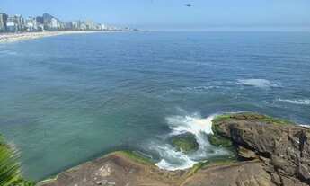 Imagem 2: Especialista no Leblon Vende: Rainha Guilhermina, Sol Manhã, 4 Quartos, Suíte, Lavabo, 2 V