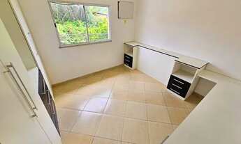 Imagem: Casa 2 Quartos - Centro - Garagem e Quintal