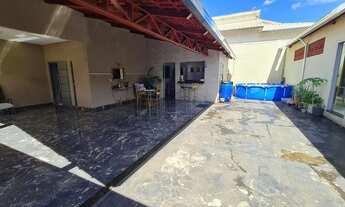 Imagem 2: Excelente oportunidade de moradia! o imóvel oferece uma configuração confortável