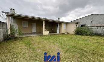 Imagem 2: Casa na praia com amplo espaço de terreno