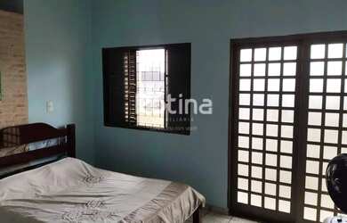 Imagem 7: Casa para alugar, 3 quartos, Santa Mônica - Uberlândia/MG - Rotina Imobiliária