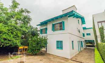 Imagem 2: Casa à venda em Guarujá com 400 m², 5 quartos, 3 suítes, 5 vagas