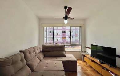 Imagem 3: Apartamento à Venda na Praia da Enseada com 2 Dormitórios, 2 Vagas e Excelente Localização