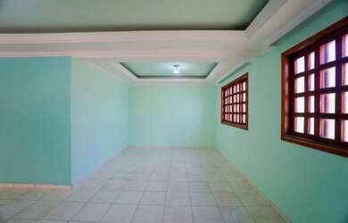 Imagem: Casa de 226 m² com 03 quartos para alugar