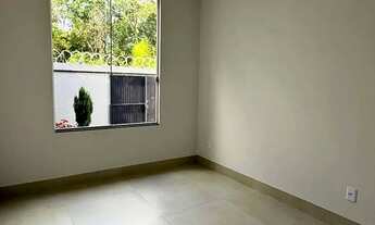 Imagem 3: Casa à Venda no Jardim Canedo com Suíte e Área Gourmet