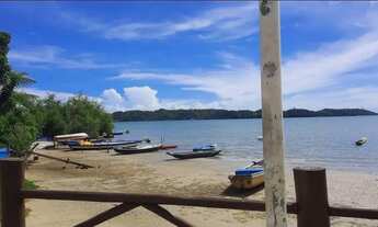 Imagem 2: Terreno em ilha da Banca (perto da fonte do funil , com controle de entrada. Rua pavimenta