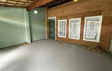 Imagem 2: Oportunidade - Casa - Conjunto Residencial Trinta e Um de Março - 2 Dormitórios - 96m²