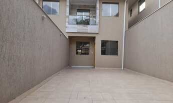 Imagem: Casa geminada independente no bairro Planalto